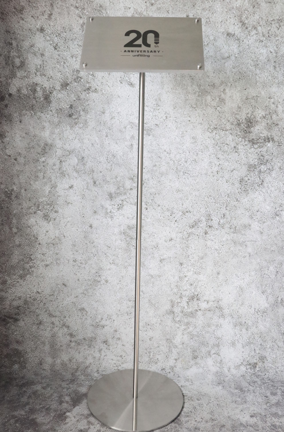 FS-03 stainless steel display frame system with 300x200 sign on 300mm round base